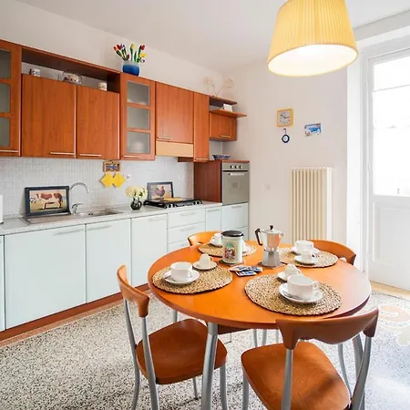 Perla Di Riva - 200 Meters From The Sea Apartment *
